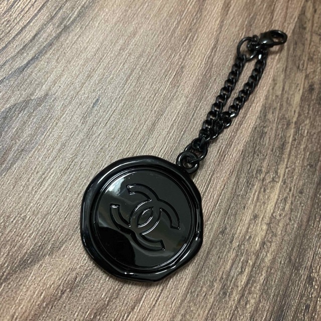 爆安プライス CHANEL チャーム キーホルダー ecousarecycling.com
