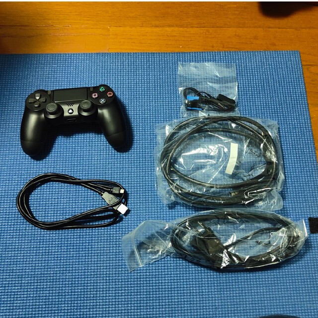 PS4 Pro 1TB ジェットブラック CUH-7200B PS4 Pro 1TB ジェットブラック CUH-7200B