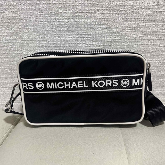 Michael Kors(マイケルコース)のショルダーバッグ レディースのバッグ(ショルダーバッグ)の商品写真