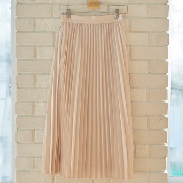 しまむら(シマムラ)の新品 未使用 しまむら 星玲奈 プリーツスカート L オフホワイト レディースのスカート(ロングスカート)の商品写真