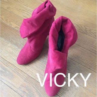 ビッキー(VICKY)  赤　レッド　2WAY ショートブーツ