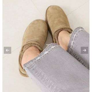 アグ(UGG)のFRAMeWORK 【UGG】 CLASSIC SLIPPER (スリッポン/モカシン)