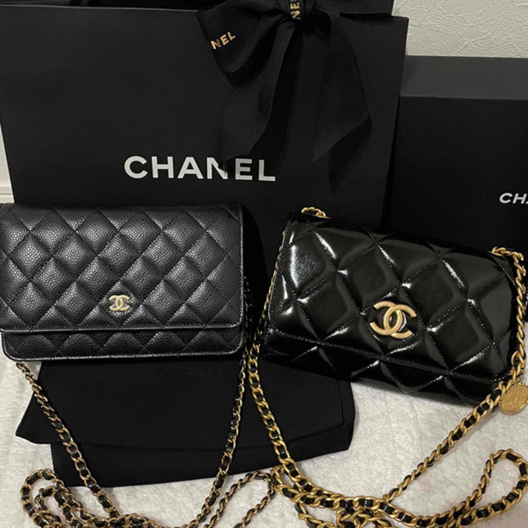 稀品CHANEL チェーンウォレット　フォンケース　ブラック　　ゴールド　新品