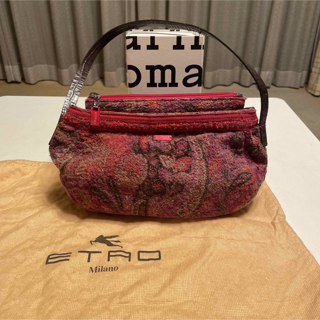 ETRO(エトロ)のエトロ　ビンテージ　モコモコハンドバッグ レディースのバッグ(ハンドバッグ)の商品写真