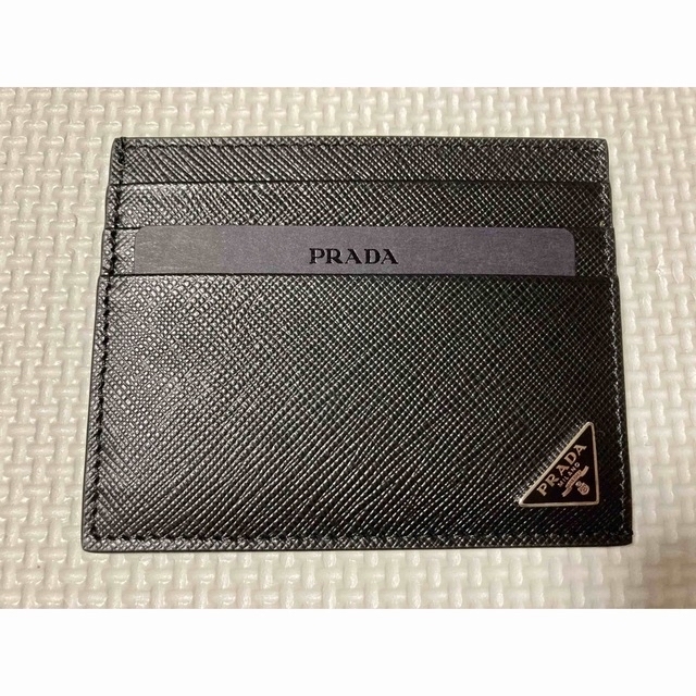 PRADA サフィアーノトライアングル カードケース