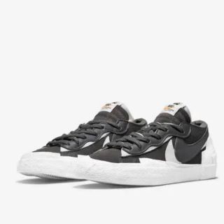 ナイキ(NIKE)のNike sacai BlazerLow IRONGREY 22.5(スニーカー)