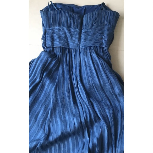 BCBGMAXAZRIA(ビーシービージーマックスアズリア)のbcbgシルク　ロングドレス レディースのフォーマル/ドレス(ロングドレス)の商品写真