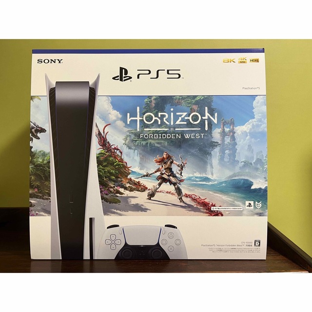 PlayStation(プレイステーション)のPlayStation 5 Horizon Forbidden West 同梱版 エンタメ/ホビーのゲームソフト/ゲーム機本体(家庭用ゲーム機本体)の商品写真