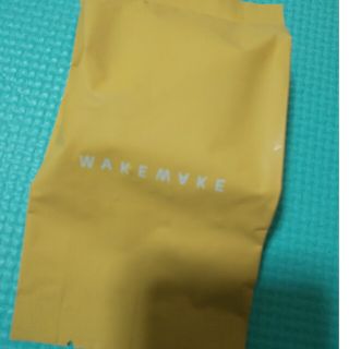 WAKEMAKE ビタミンウォータリーグロウクッション(ファンデーション)