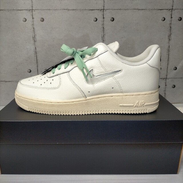 NIKE(ナイキ)のNIKE ナイキ air force 1  07 エアフォース 1 26.5 メンズの靴/シューズ(スニーカー)の商品写真