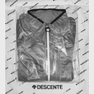 デサント(DESCENTE)の【新品】DESCENTEデサント裏起毛ウィンドブレーカー ジャケット 男女兼用(ナイロンジャケット)