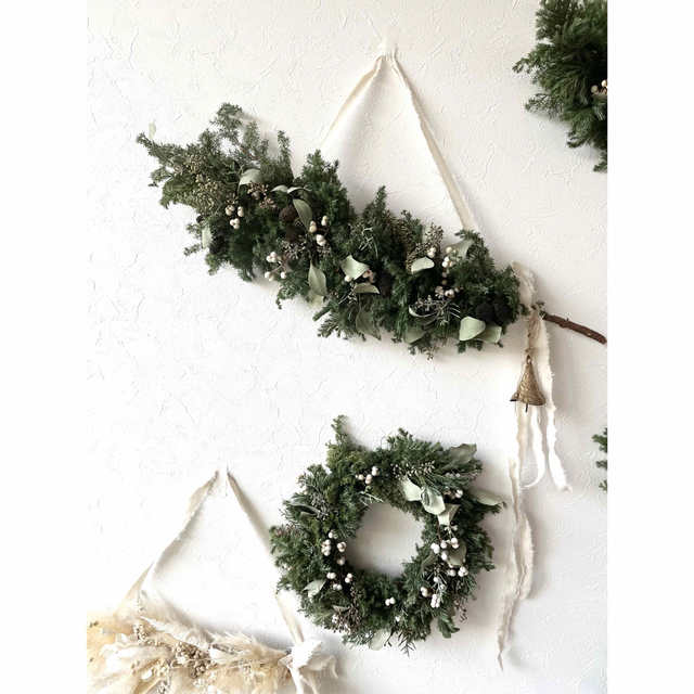 green×whiteのクリスマスアレンジメント③ ハンドメイドのフラワー/ガーデン(ドライフラワー)の商品写真
