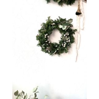 2022white × green christmas wreathe①(リース)