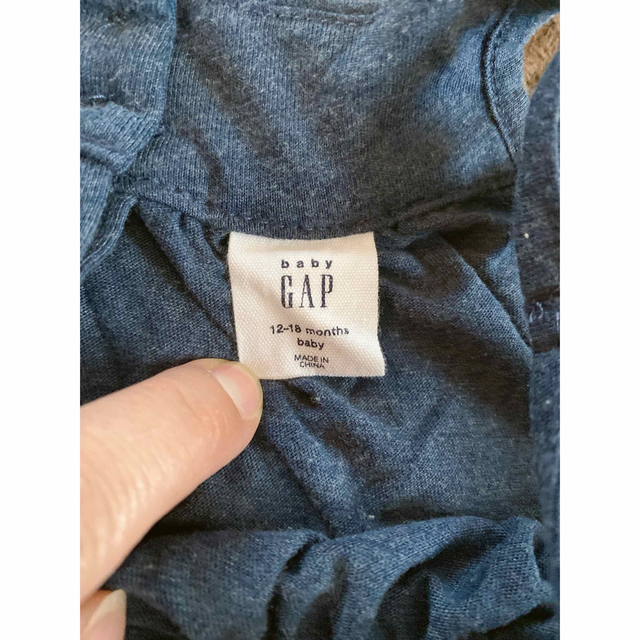 babyGAP(ベビーギャップ)のGAP 花柄ワンピース キッズ/ベビー/マタニティのベビー服(~85cm)(ワンピース)の商品写真