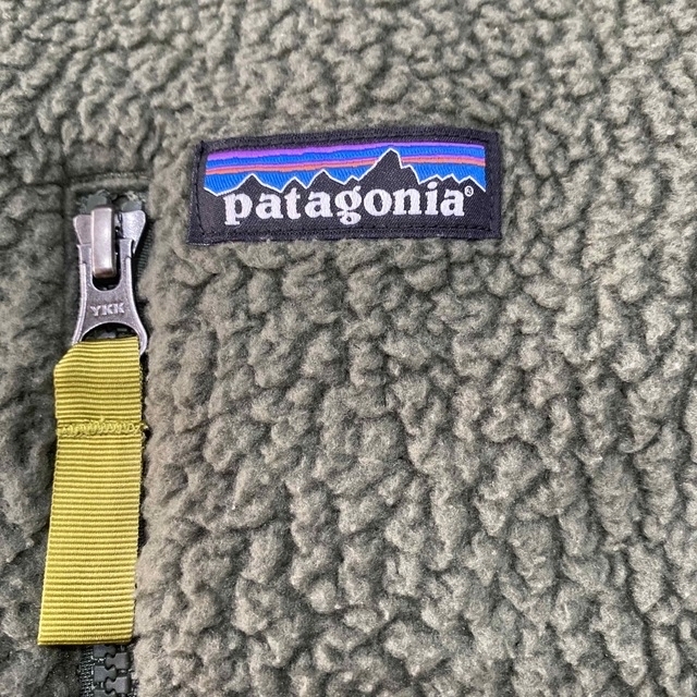 patagonia(パタゴニア)の【mikiii様専用】patagonia パタゴニア　レトロパイルベスト メンズのトップス(ベスト)の商品写真