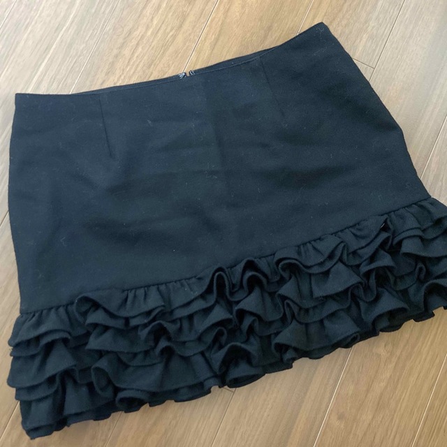 DENDROBIUM(デンドロビウム)の黒ミニスカート レディースのスカート(ミニスカート)の商品写真