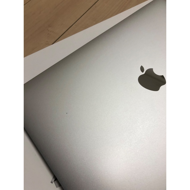 Apple(アップル)のMacBook Pro 2016 256gb SSD MLUQ2J/A スマホ/家電/カメラのPC/タブレット(ノートPC)の商品写真