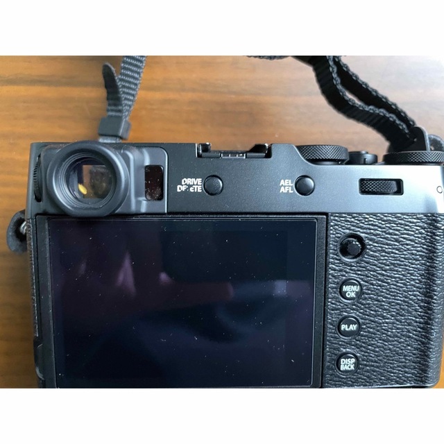 富士フイルム(フジフイルム)のFUJIFILM X100V ブラック スマホ/家電/カメラのカメラ(コンパクトデジタルカメラ)の商品写真