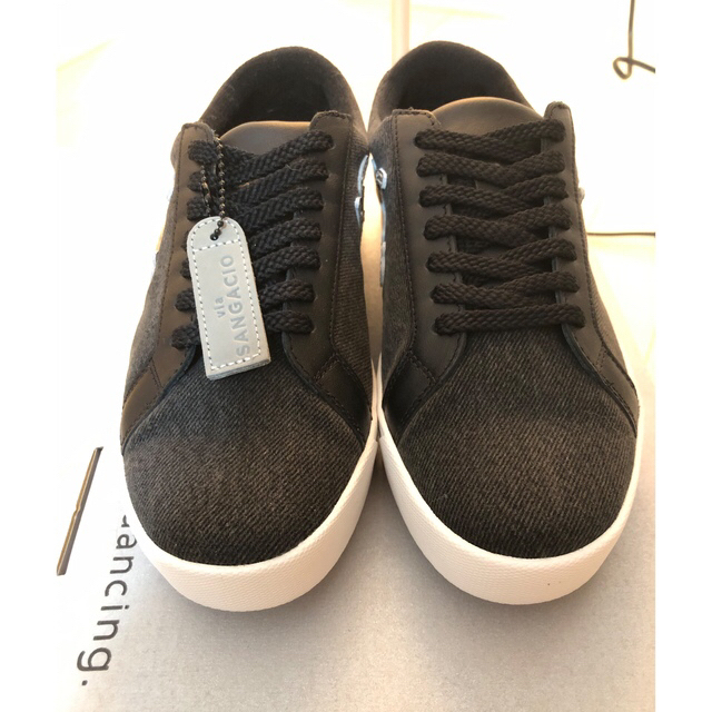 限定98足完売品 にゅ~ずスニーカーSG8 BLACK JEANS-
