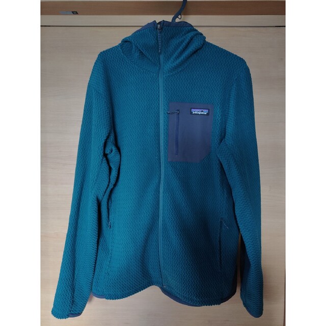 正規通販 patagonia パタゴニア R1 エア・フルジップ・フーディ M