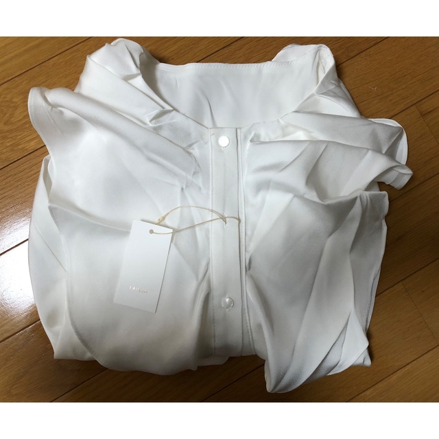 Ameri VINTAGE(アメリヴィンテージ)のタグ付き新品⭐︎laulen frill collar shirt レディースのトップス(シャツ/ブラウス(長袖/七分))の商品写真