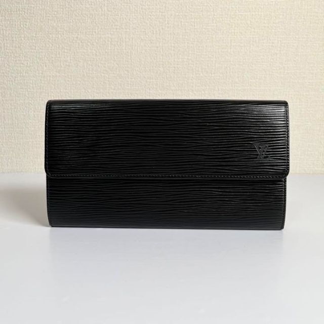 LOUIS VUITTON - 美品✨希少✨ルイヴィトン 長財布 エピ レザー LOUIS VUITTON - 美品✨希少✨ルイヴィトン 長財布 エピ レザー