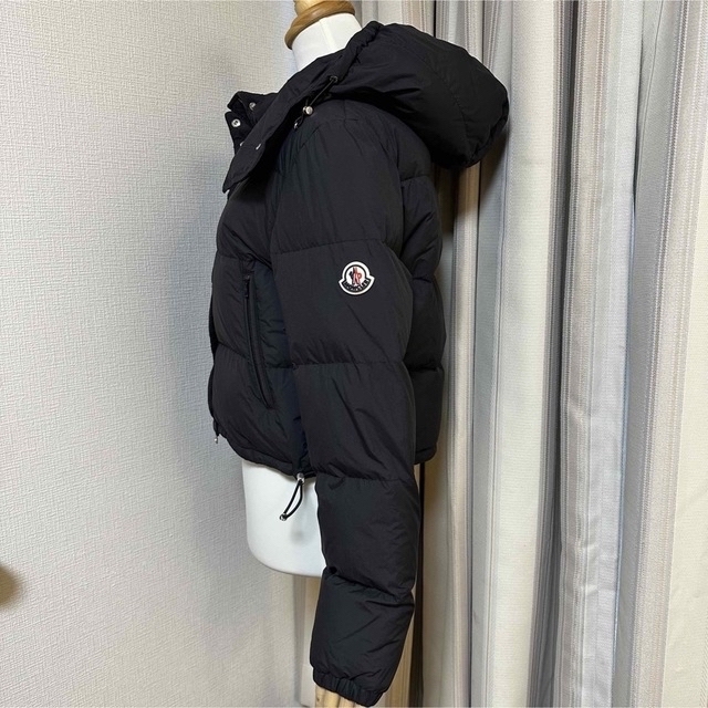 USED MONCLER AVOINE BLACK 2