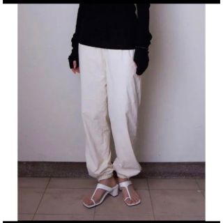 nylon pants white Lサイズ(カジュアルパンツ)