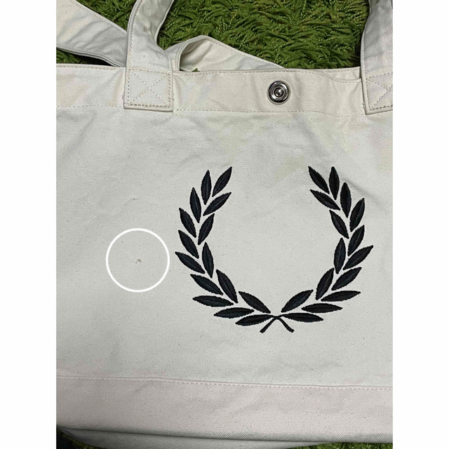 FRED PERRY(フレッドペリー)のFRED PERRY フレッドペリー　トートバッグ レディースのバッグ(トートバッグ)の商品写真