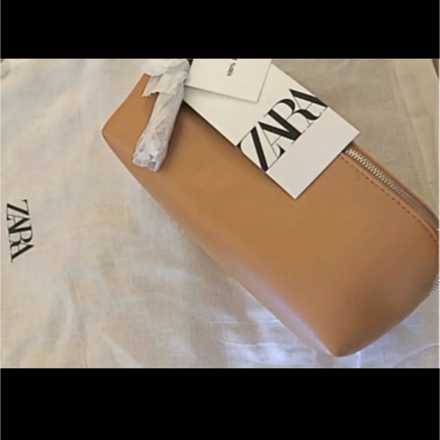 ZARA(ザラ)の【新品】zara レザートラベルポーチ レディースのファッション小物(ポーチ)の商品写真