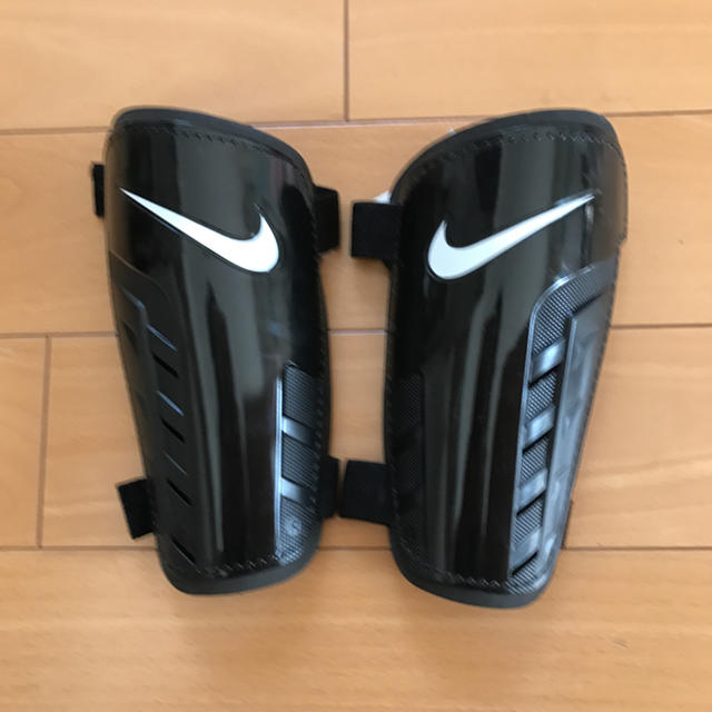 NIKE(ナイキ)のNike  サッカー レガース スポーツ/アウトドアのサッカー/フットサル(その他)の商品写真