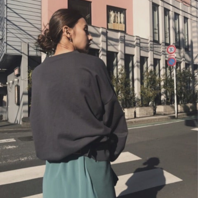 Ameri アメリ BACK BELT SWEAT TOP