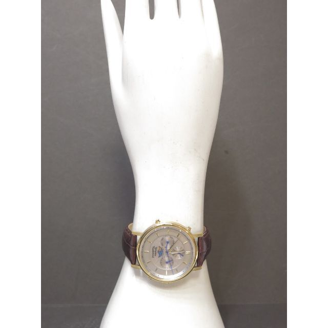 Vivienne Westwood カレンダー機能付き ウォッチ 腕時計