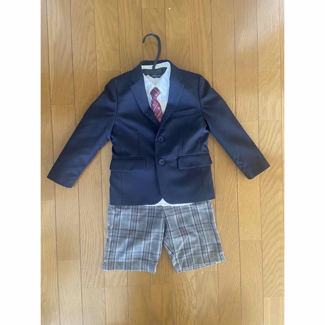 COMME CA ISM(コムサイズム)のフォーマルスーツ　子供　男の子 キッズ/ベビー/マタニティのキッズ服男の子用(90cm~)(ドレス/フォーマル)の商品写真