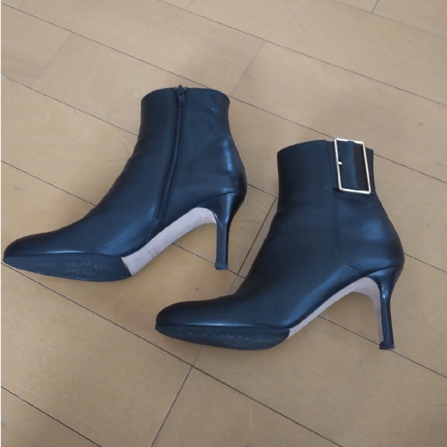 PELLICO(ペリーコ)のペリーコ　バックルショートブーツ レディースの靴/シューズ(ブーツ)の商品写真