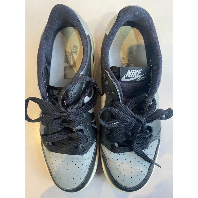 NIKE(ナイキ)のNIKE AIR JORDAN 1 RETRO LOW OG BG SHADOW メンズの靴/シューズ(スニーカー)の商品写真