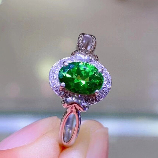 ⭐天然 ツァボライト ダイヤ リング k18 0.9ct 日本 安い musi-co.com