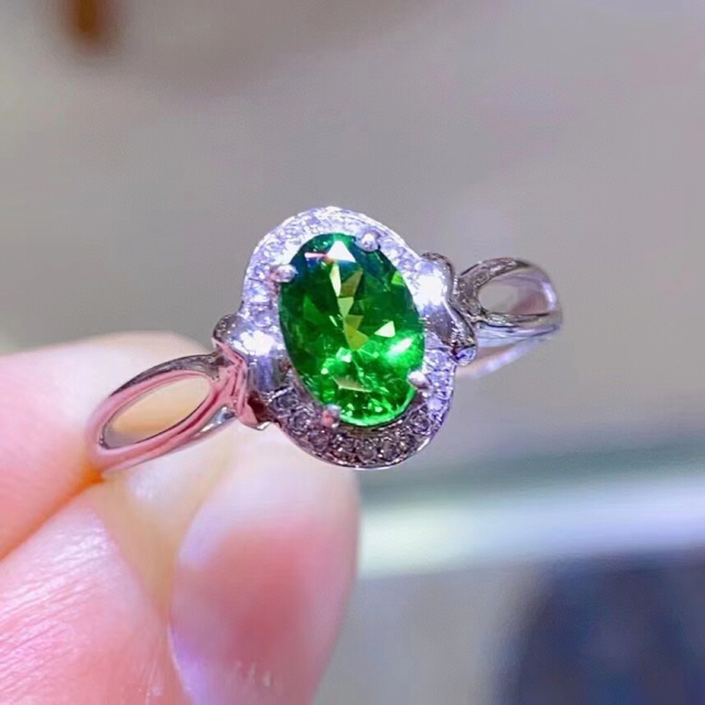 ⭐天然 ツァボライト  ダイヤ リング k18 0.9ct