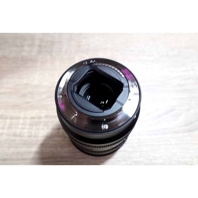 【極上品】SONY  FE 20mm f1.8 レンズプロテクター付き スマホ/家電/カメラのカメラ(レンズ(単焦点))の商品写真