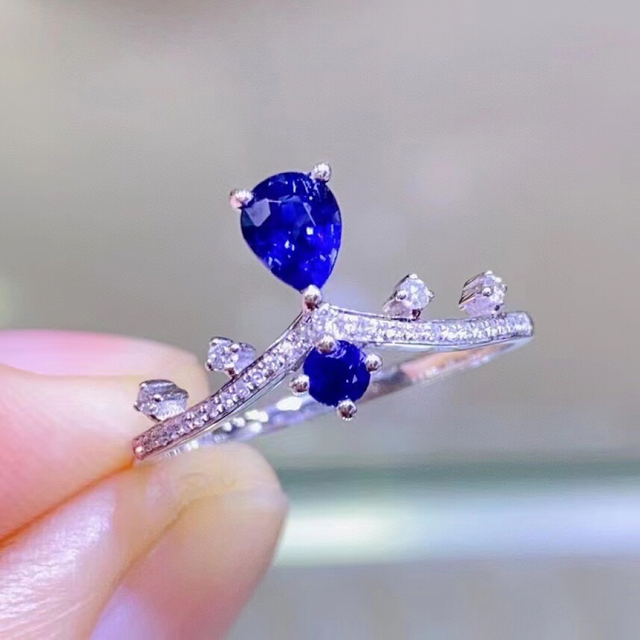 ⭐天然 ロイヤルブルーサファイア ダイヤ リング k18 0.68ct 1