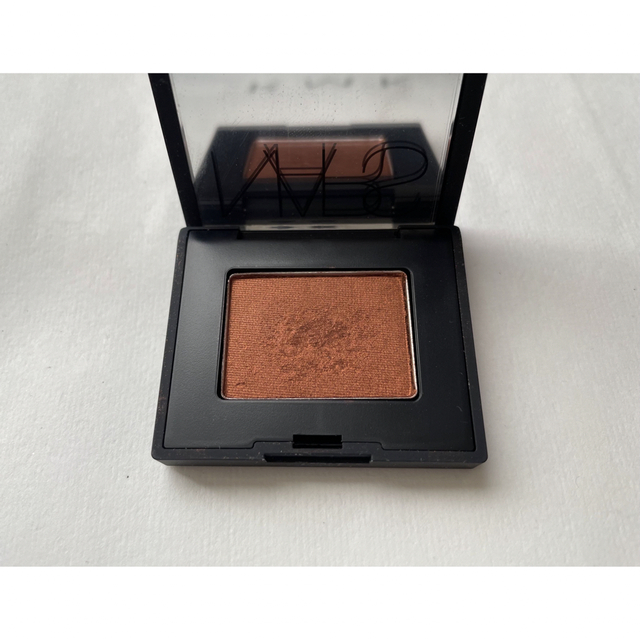 NARS(ナーズ)のNARS シングルアイシャドー コスメ/美容のベースメイク/化粧品(アイシャドウ)の商品写真