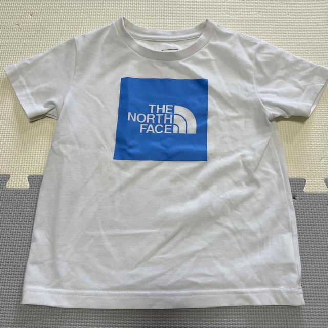 THE NORTH FACE(ザノースフェイス)の110サイズ　半袖 キッズ/ベビー/マタニティのキッズ服男の子用(90cm~)(Tシャツ/カットソー)の商品写真