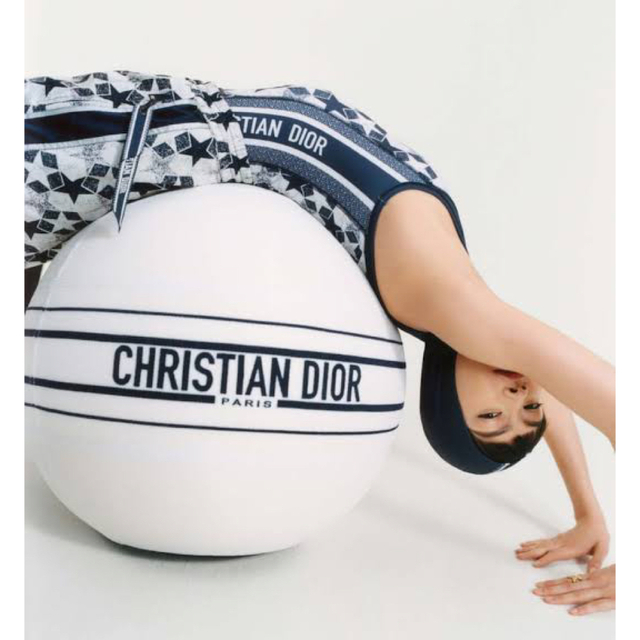 Christian Dior(クリスチャンディオール)のTECHNOGYM FOR DIOR バランスボール スポーツ/アウトドアのトレーニング/エクササイズ(トレーニング用品)の商品写真