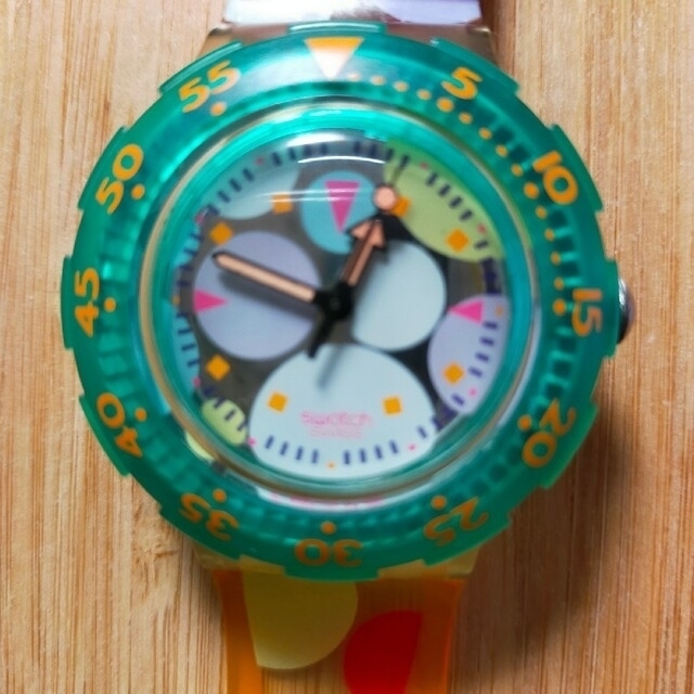 swatch(スウォッチ)のswatch スウォッチ SCUBA200  ドット柄 メンズの時計(腕時計(アナログ))の商品写真