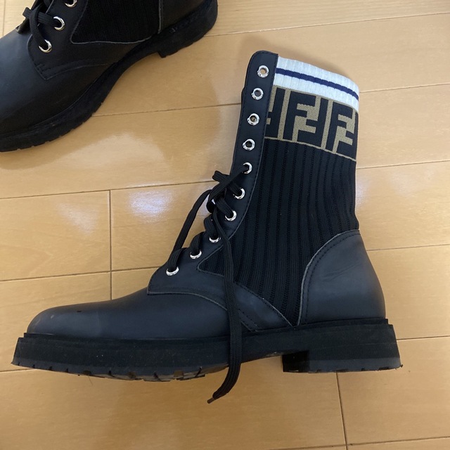 FENDI(フェンディ)のFENDI ストレッチファブリック バイカーブーツ size39 レディースの靴/シューズ(ブーツ)の商品写真