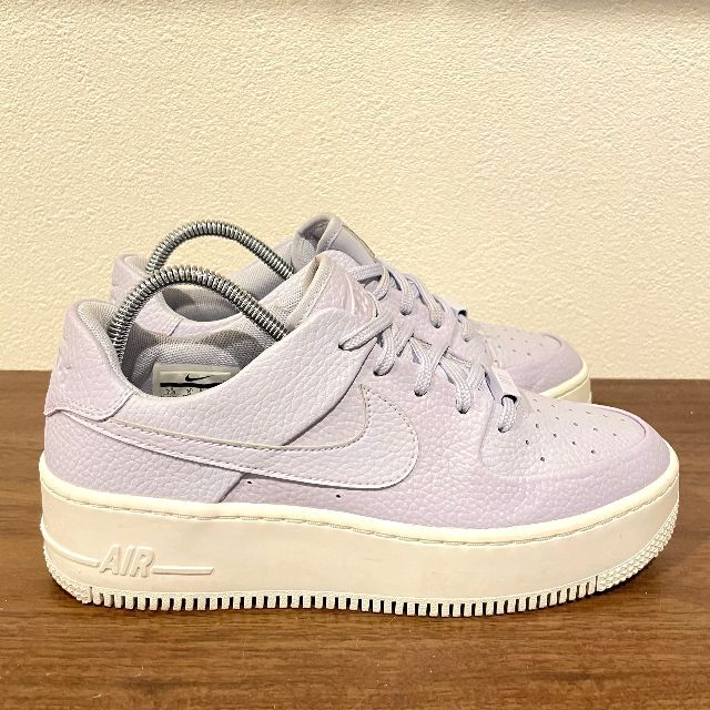 NIKE(ナイキ)のNIKE AIR FORCE 1 SAGE LACE XXナイキ エア フォース レディースの靴/シューズ(スニーカー)の商品写真