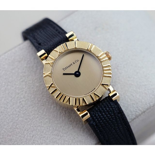 Tiffany & Co.(ティファニー)の美品 ティファニー アトラス 18KYG 無垢 ローマン レディース  レディースのファッション小物(腕時計)の商品写真