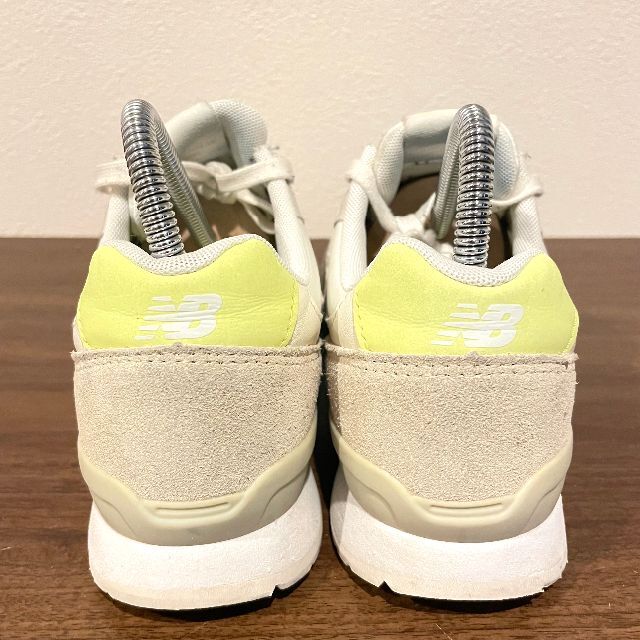 New Balance(ニューバランス)のNew Balance WR996STS ニューバランス グレー レディース レディースの靴/シューズ(スニーカー)の商品写真