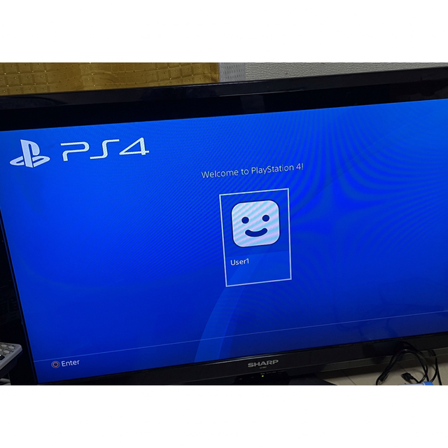 SONY(ソニー)のPLAYSTATION 4 + Game 3つ。 エンタメ/ホビーのゲームソフト/ゲーム機本体(家庭用ゲームソフト)の商品写真