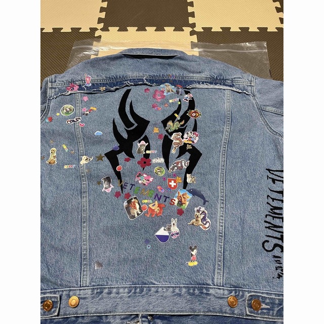 VETEMENTS - 新品 VETEMENTS × LEVI'S デニムジャケットの通販 VETEMENTS - 新品 VETEMENTS × LEVI'S デニムジャケットの通販